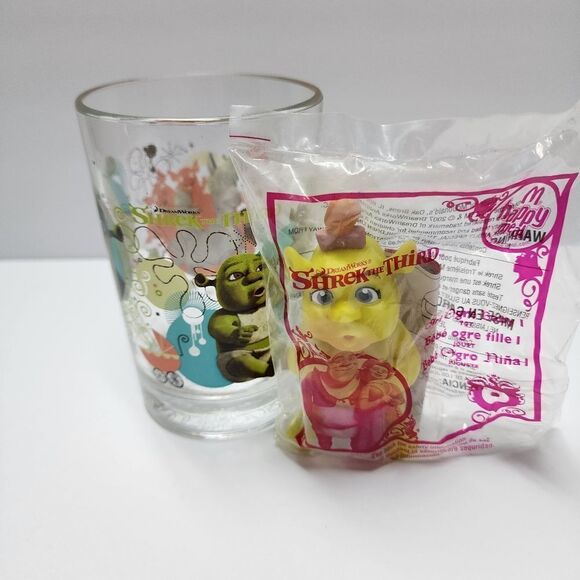 McDonalds 2007 Shrek the Third Collectable Glass and Happy Meal Toy - Picture 1 of 10